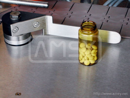 Maszyna odliczająca tabletki i kapsułki do pojemnika